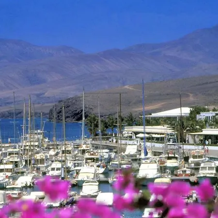Вилла Awesome Puerto Del Carmen - 3 Bedrooms - Belgica Excelente - Close To Amenities - Air Conditioning Пуэрто дель Кармен